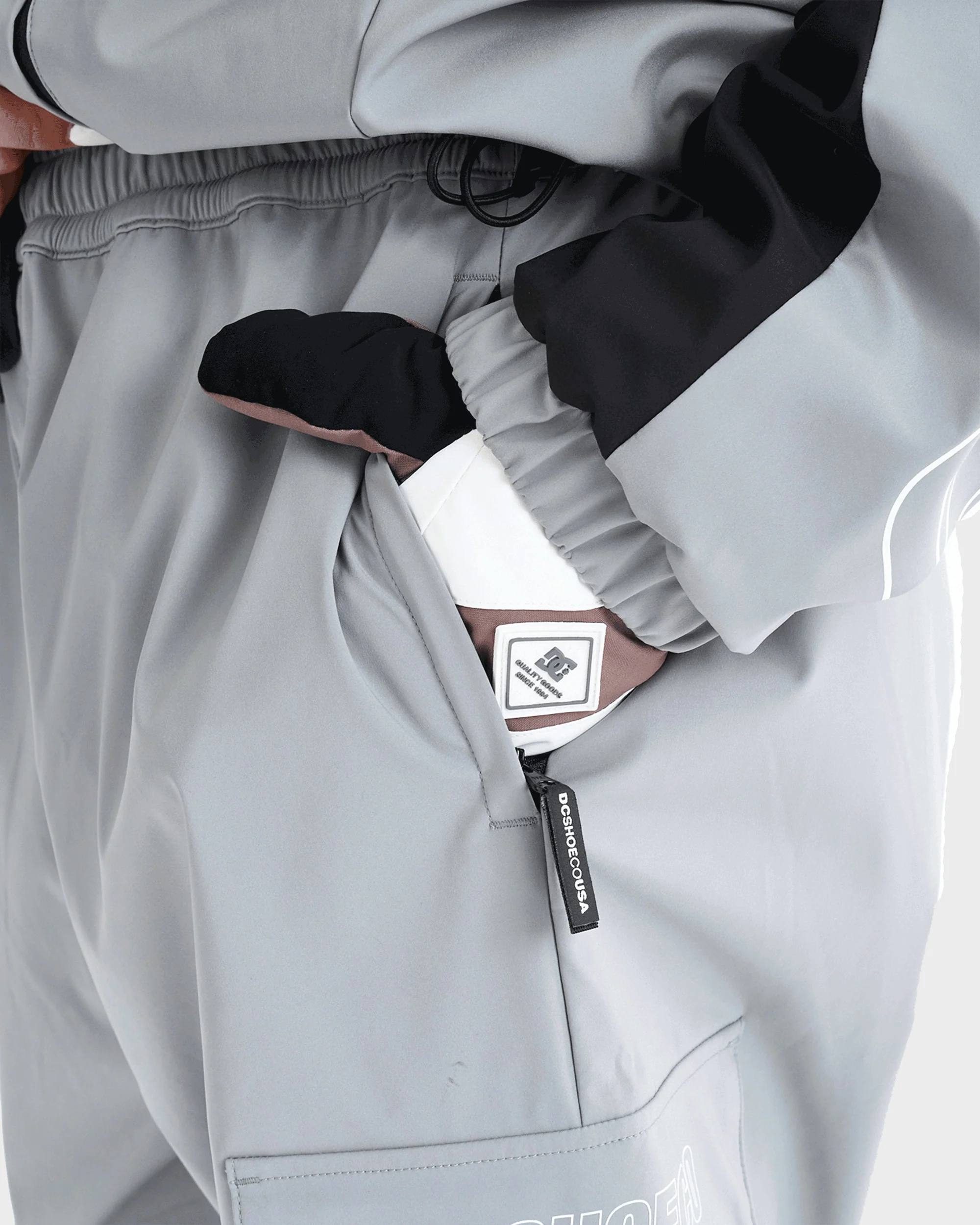 Mens 24 DC Snow Cargo Block Pants - Image 4