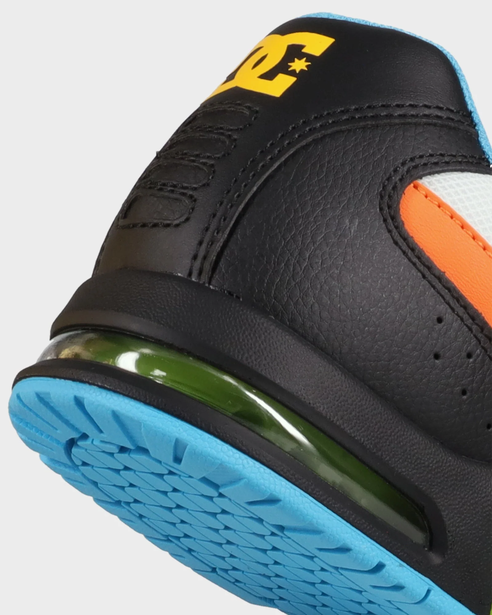 Mens AT-2 Skate Shoes - Image 9