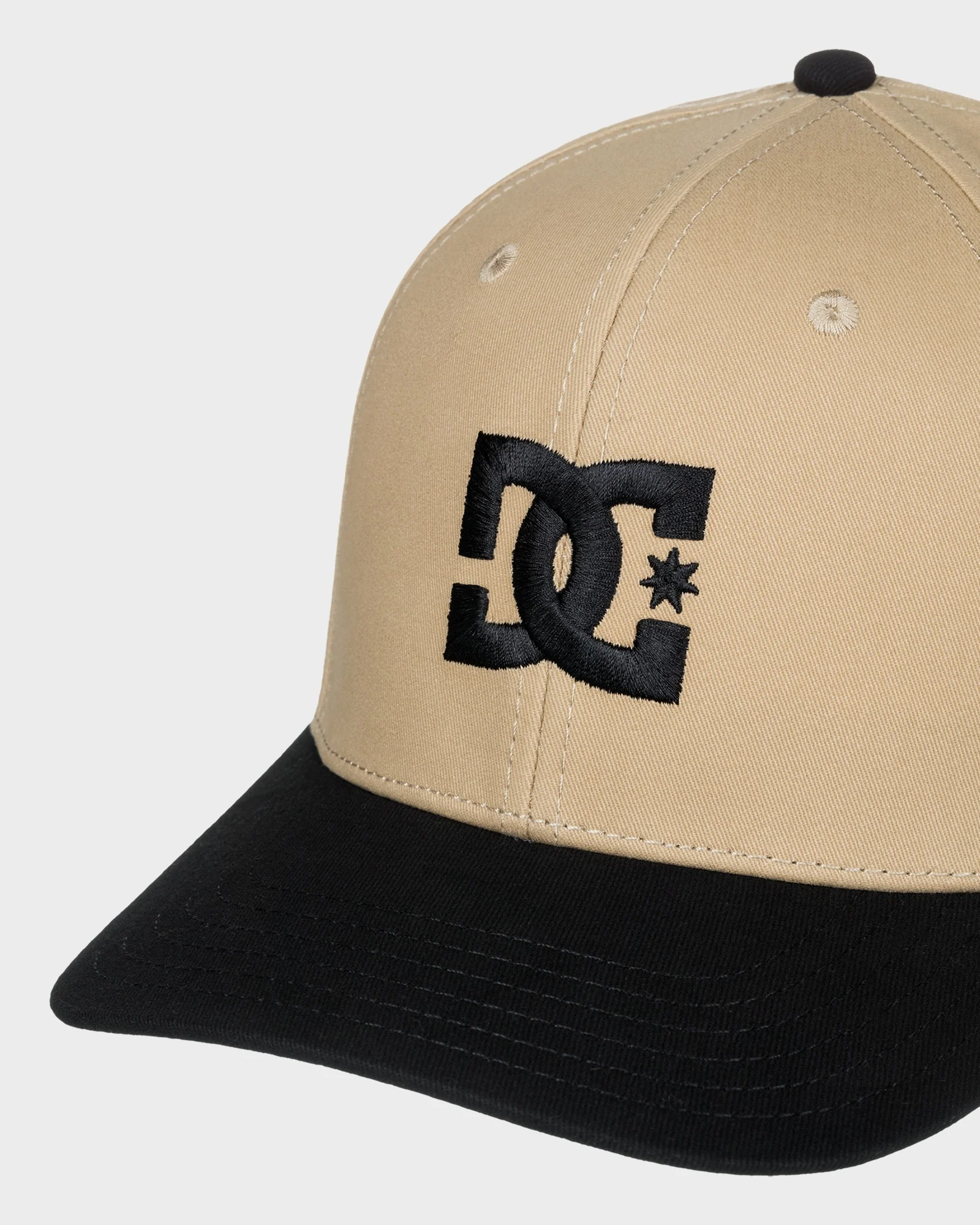Mens DC Cap Star Flexfit Cap - Image 4