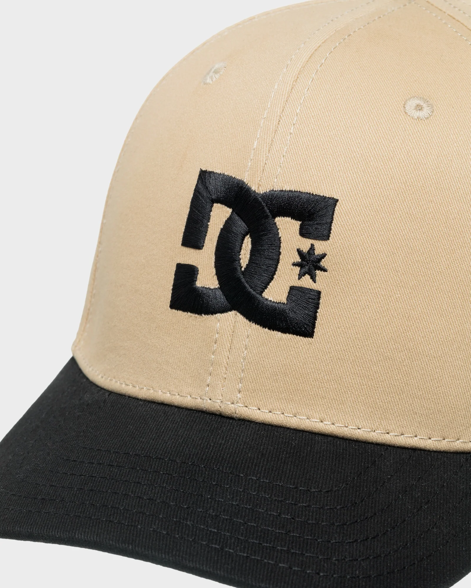 Boys 8-16 DC Cap Star Flexfit Cap - Image 4