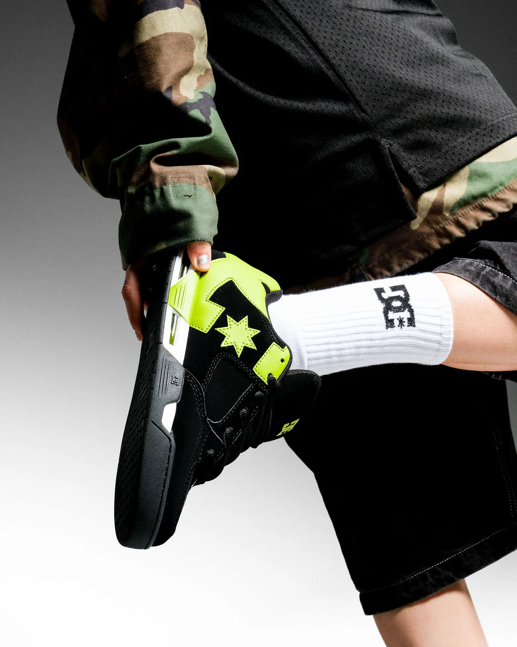 Mens DC Commad Skate Shoes - Image 3