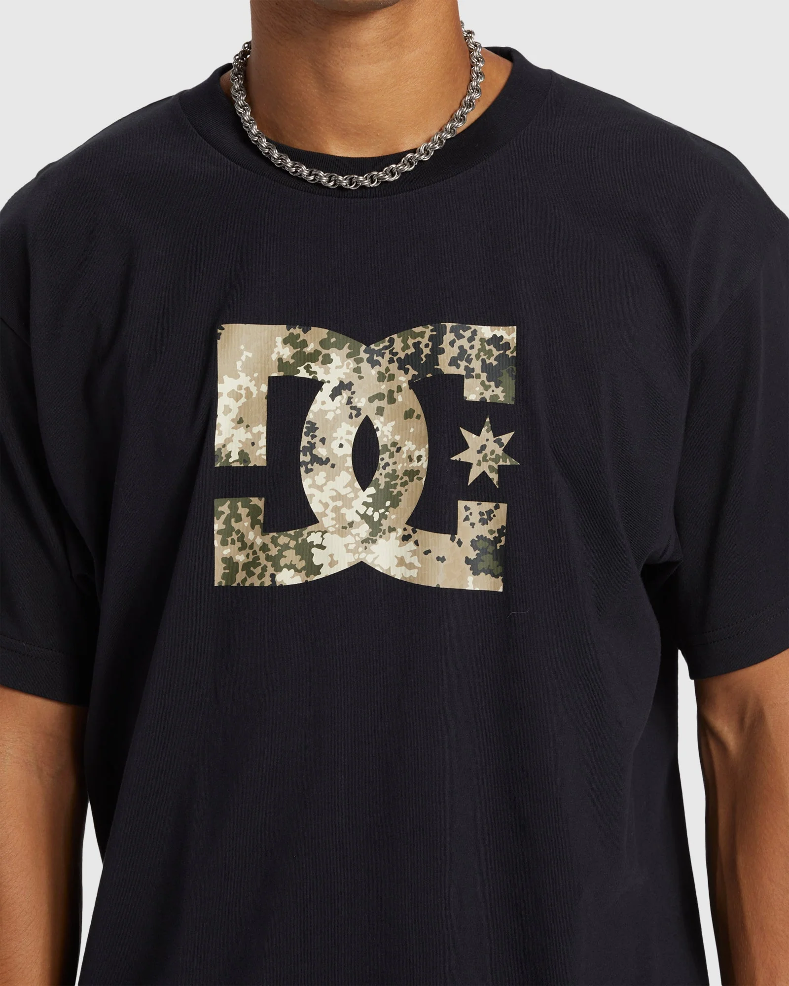 Mens DC Star Fill Heritage Short Sleeve T-Shirt - Image 4