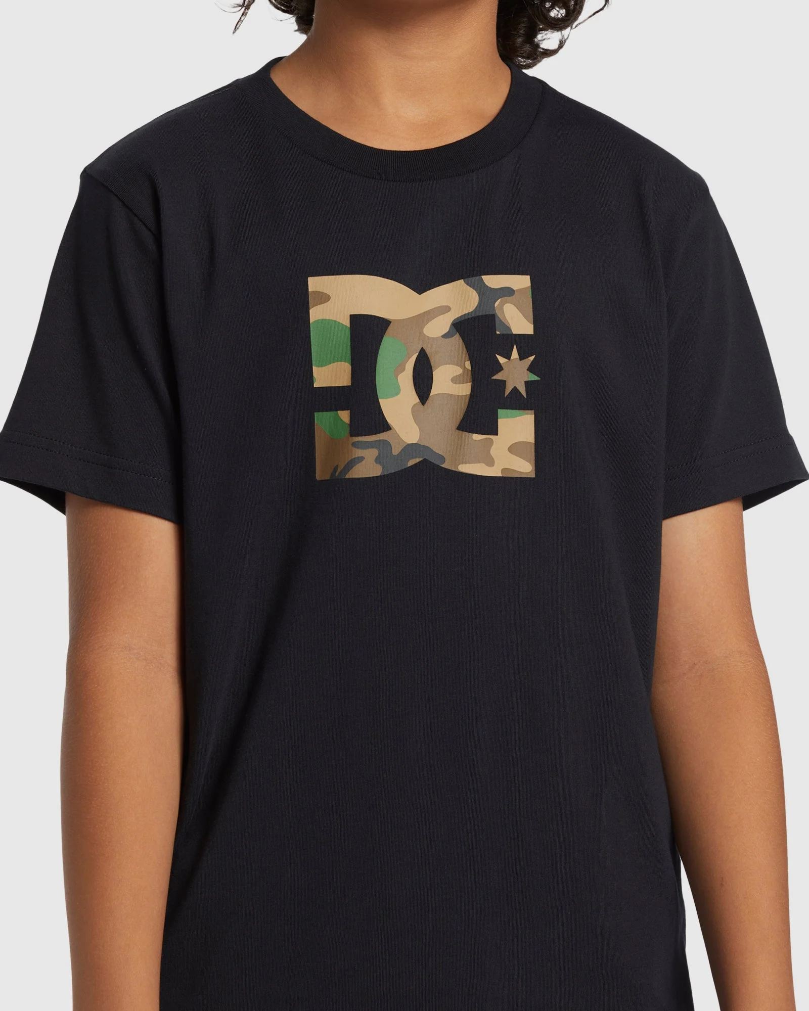 Boys 8-16 DC Star Fill Short Sleeve T-Shirt - Image 4