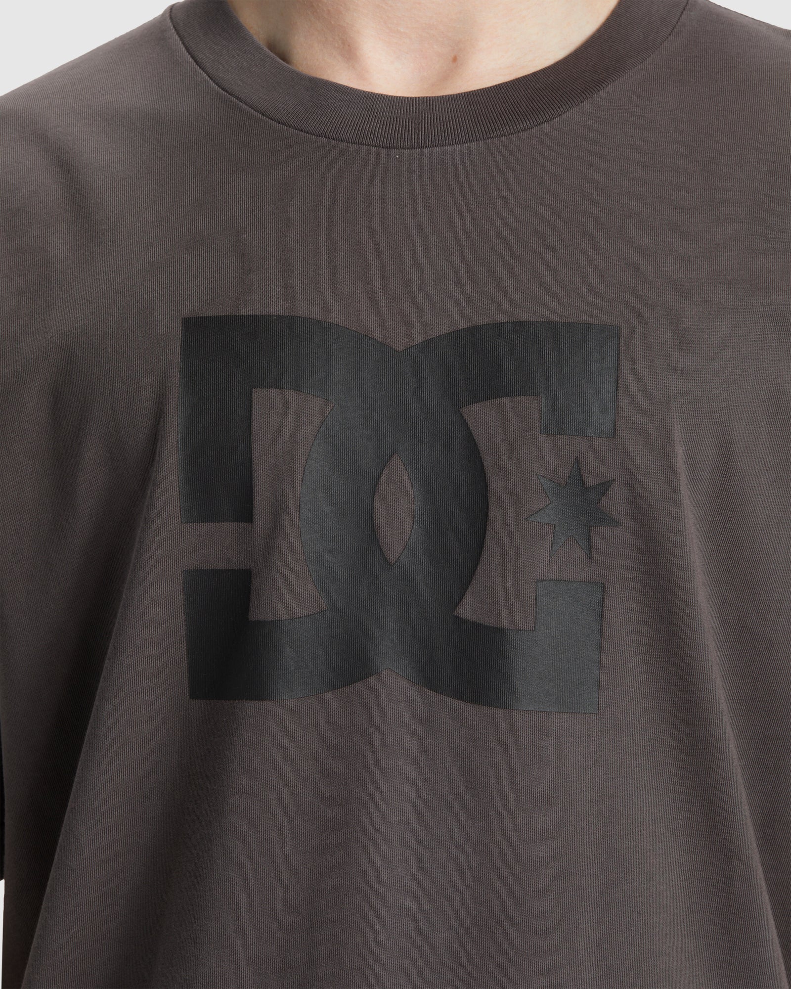 Mens DC Star Pigment Dye Heritage Short Sleeve T-Shirt - Image 4