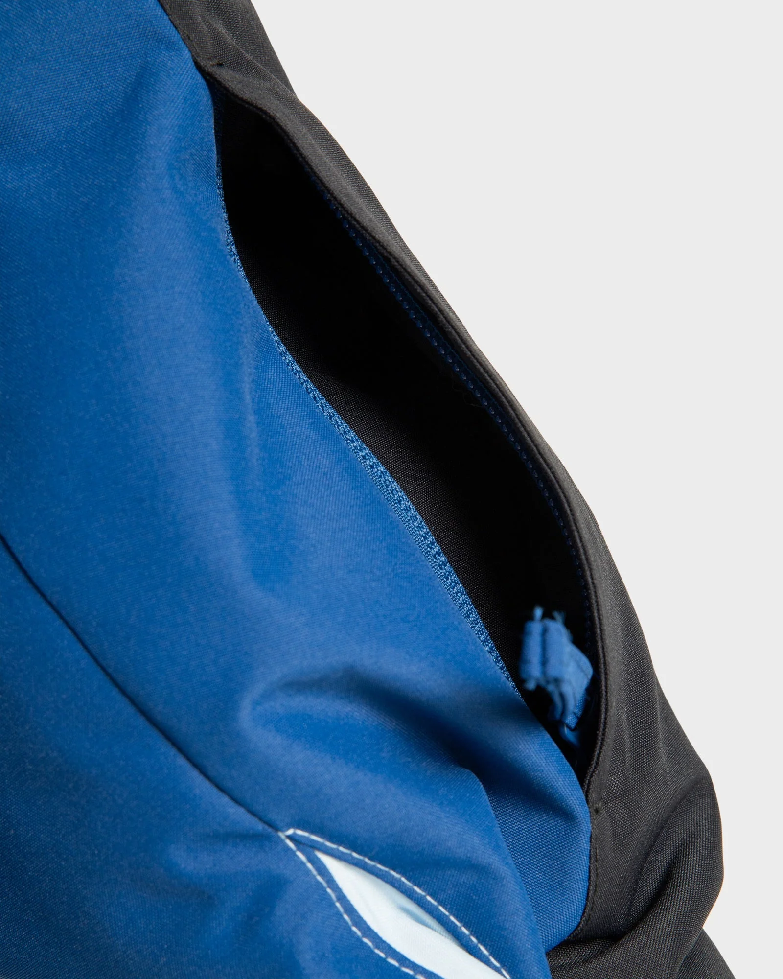 Mens Defiant Insulated Jacket - Image 7