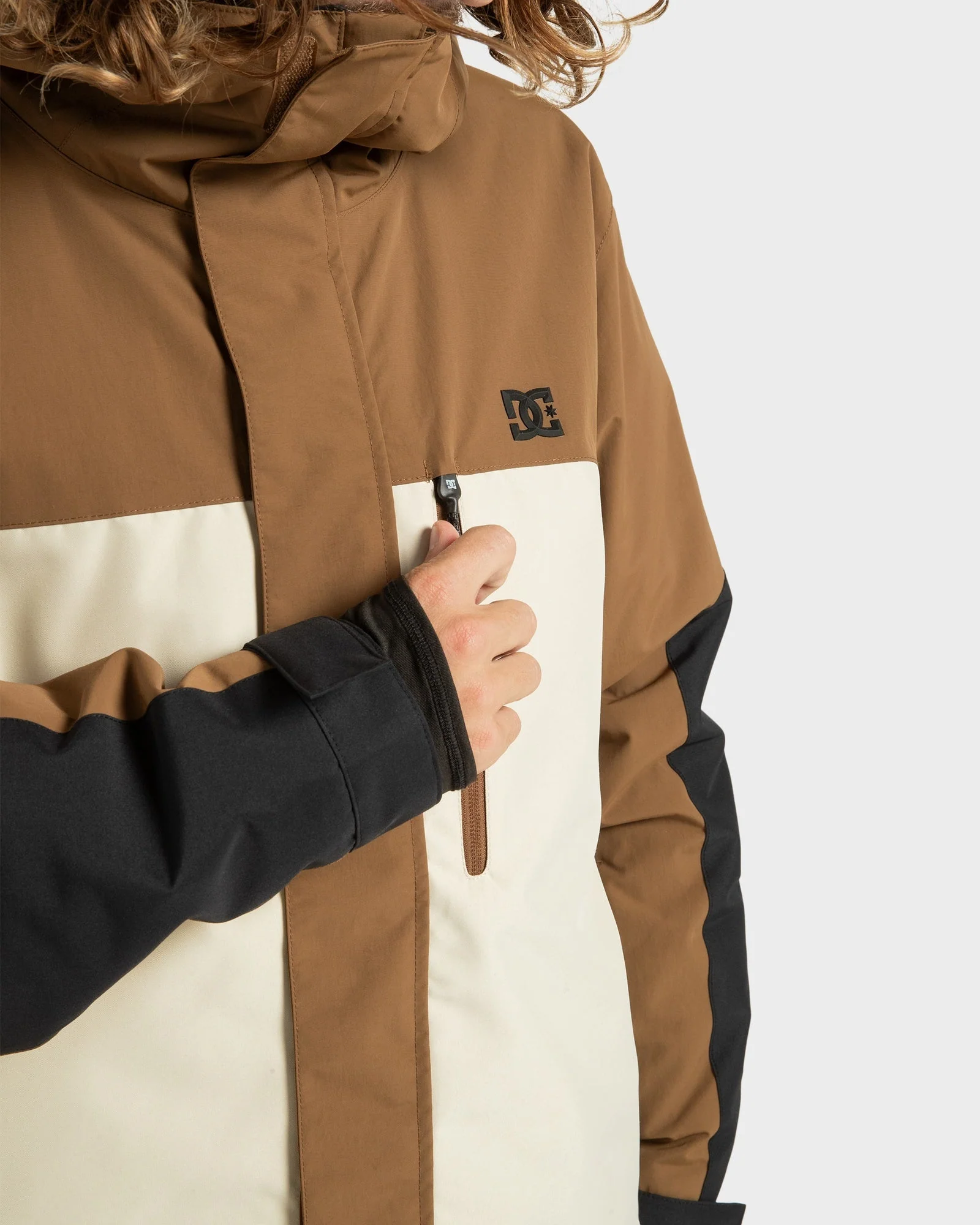 Mens Defiant Insulated Jacket - Image 4