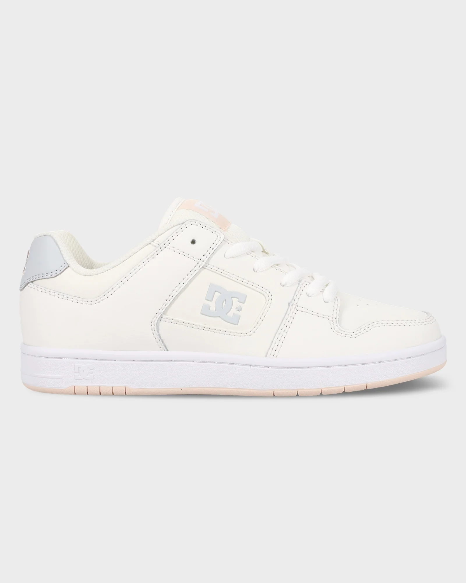 Womens Manteca 4 Skate Shoes - Image 2