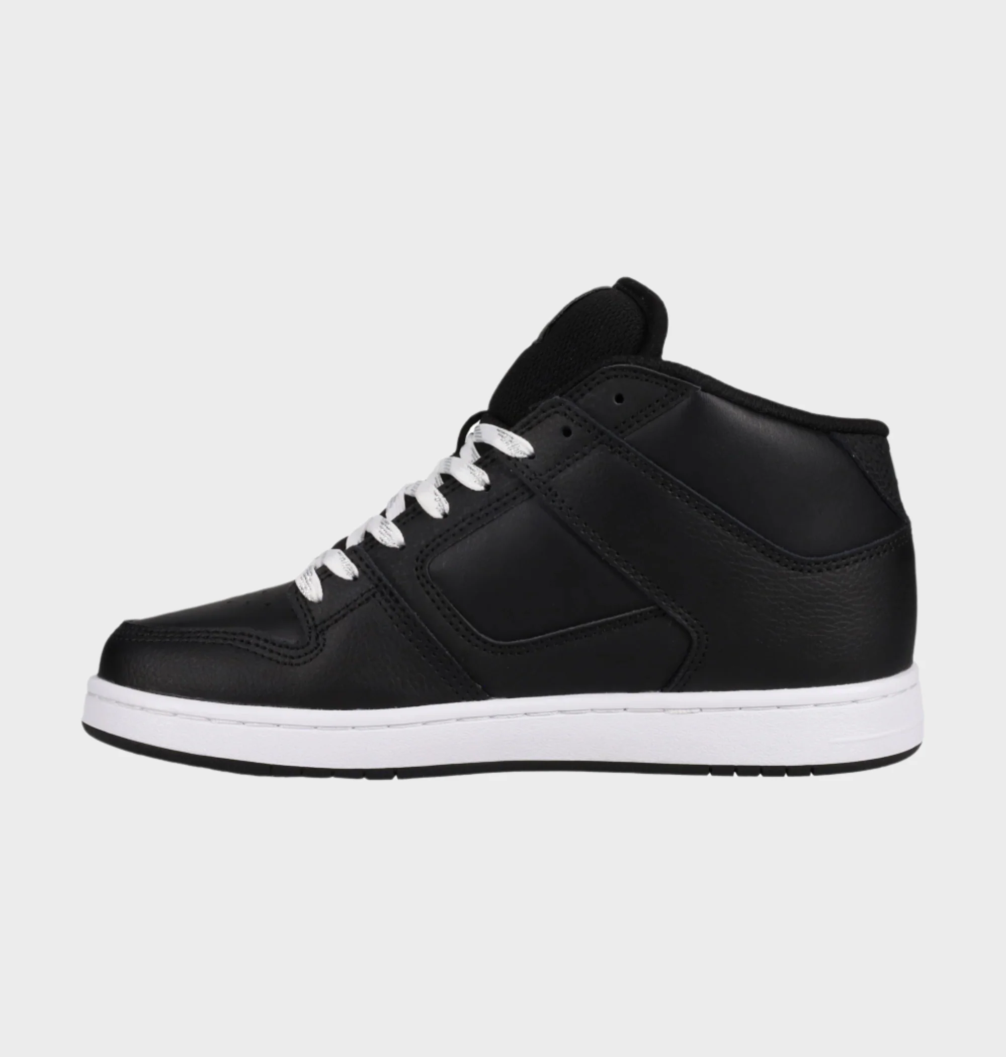 Womens Manteca 4 Mid Skate Shoes - Image 3