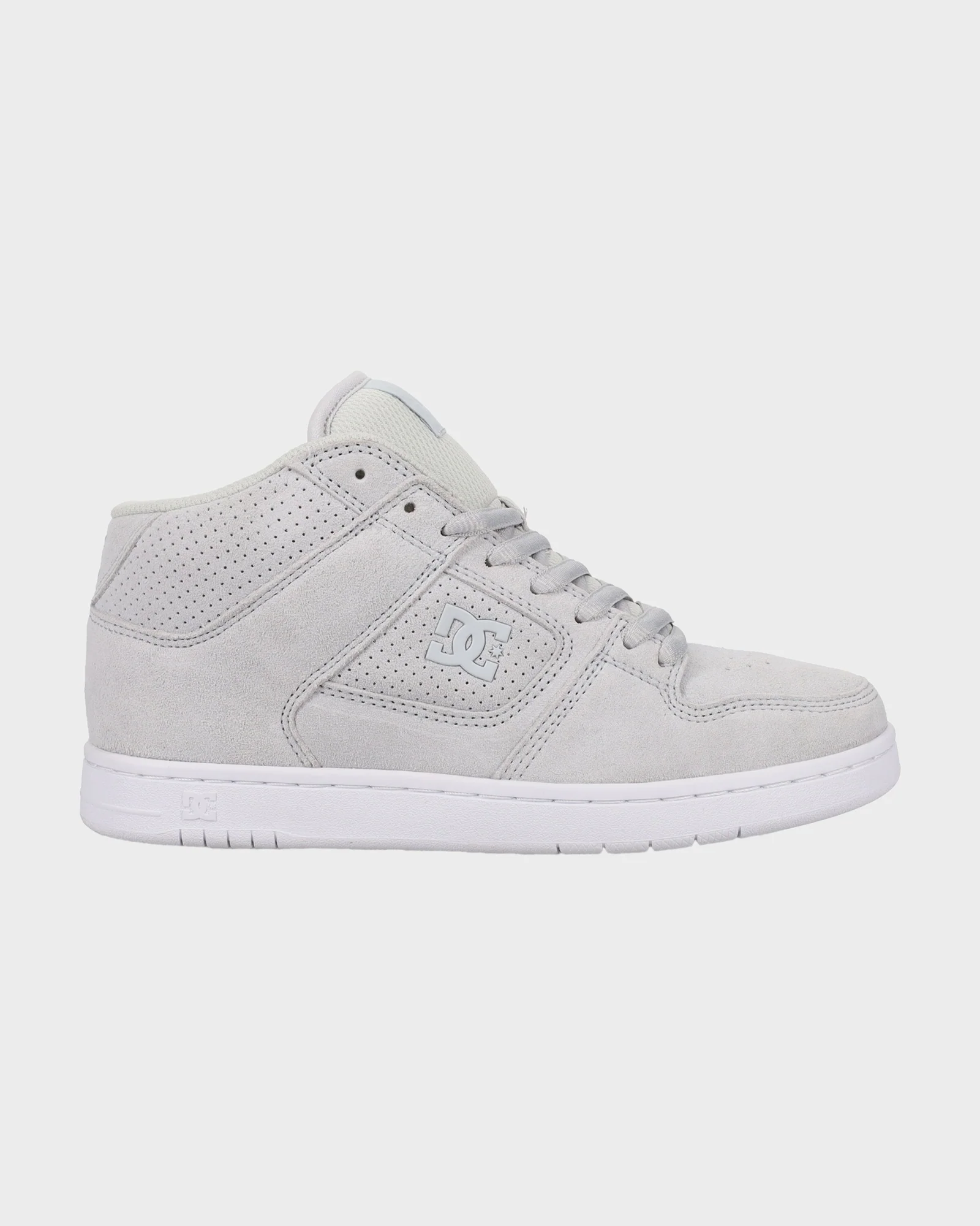 Womens Manteca Mid Skate Shoes - Image 2