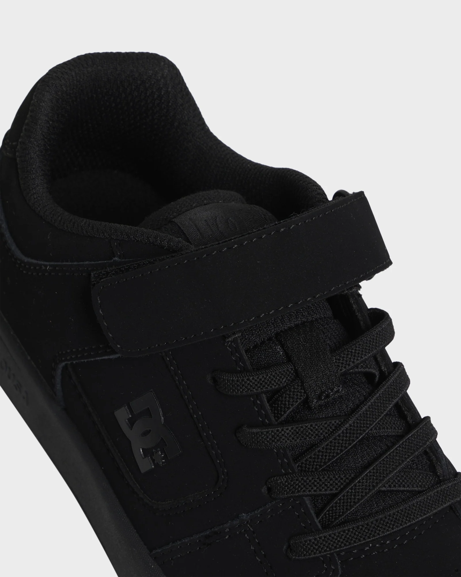Kids Manteca 4 V Skate Shoes - Image 7