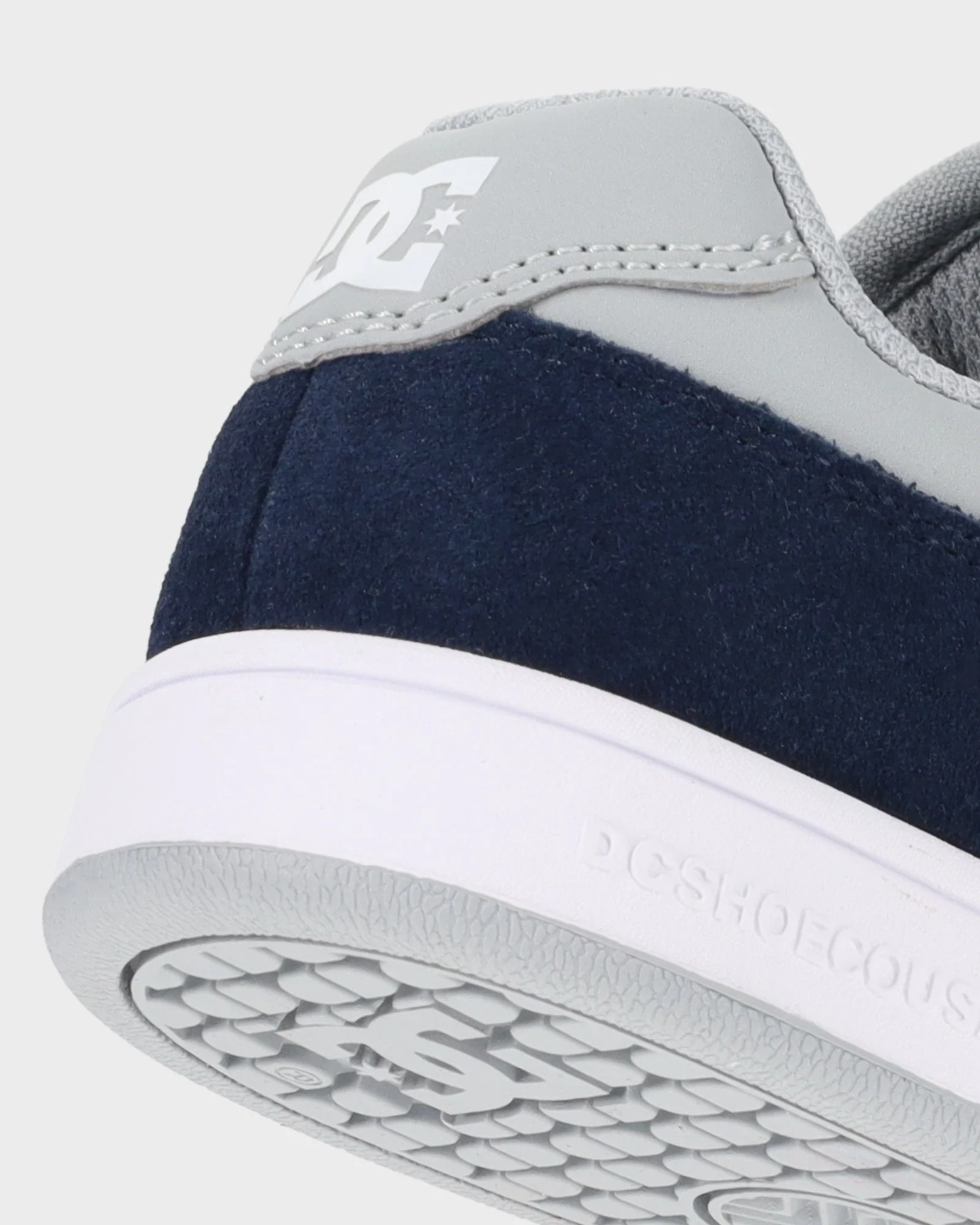 Boys 4-16 Manteca 4 V Skate Shoes - Image 7