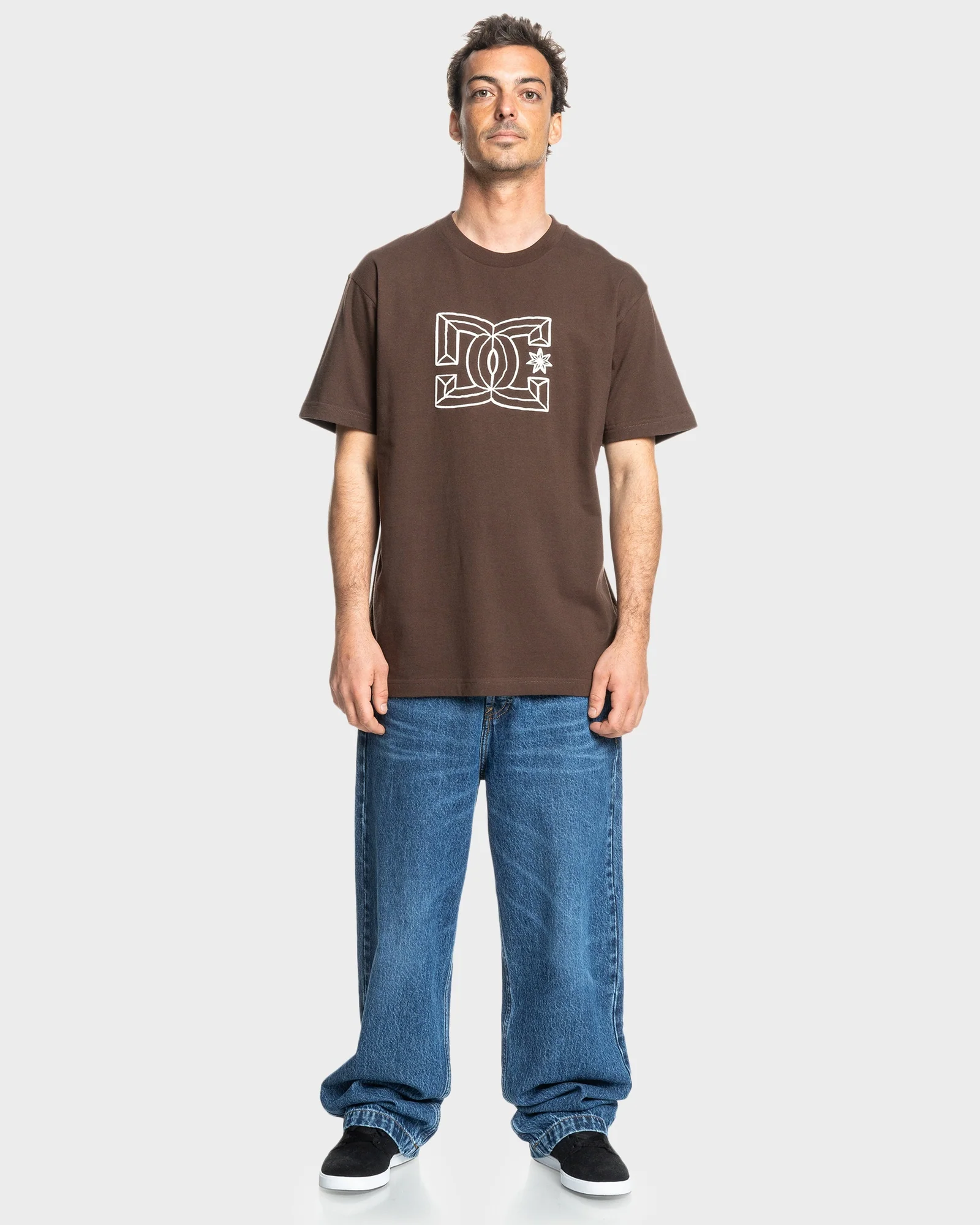 Mens Outline Star T-Shirt - Image 5
