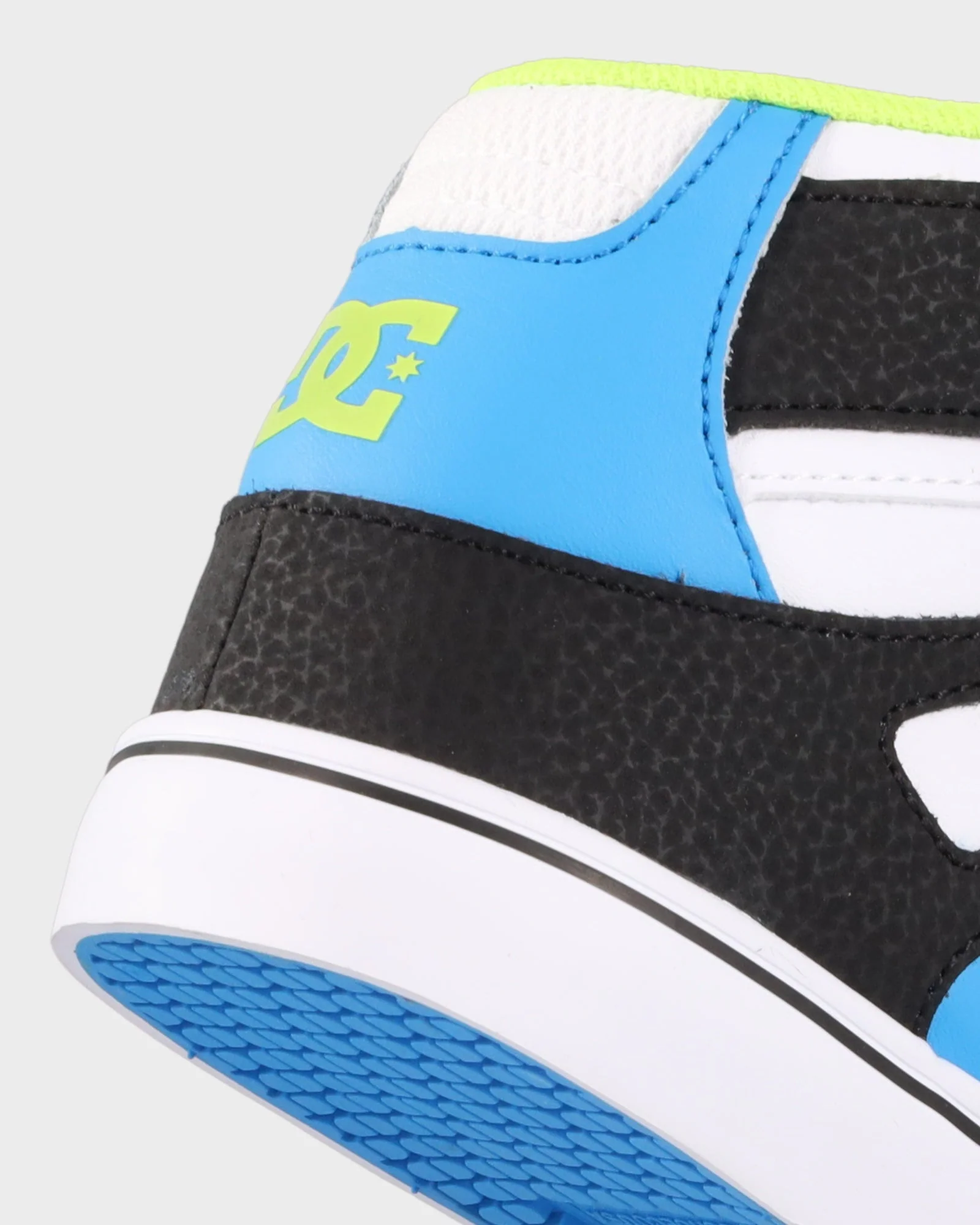 Boys 4-16 Pure High-Top EV Shoes - Image 5