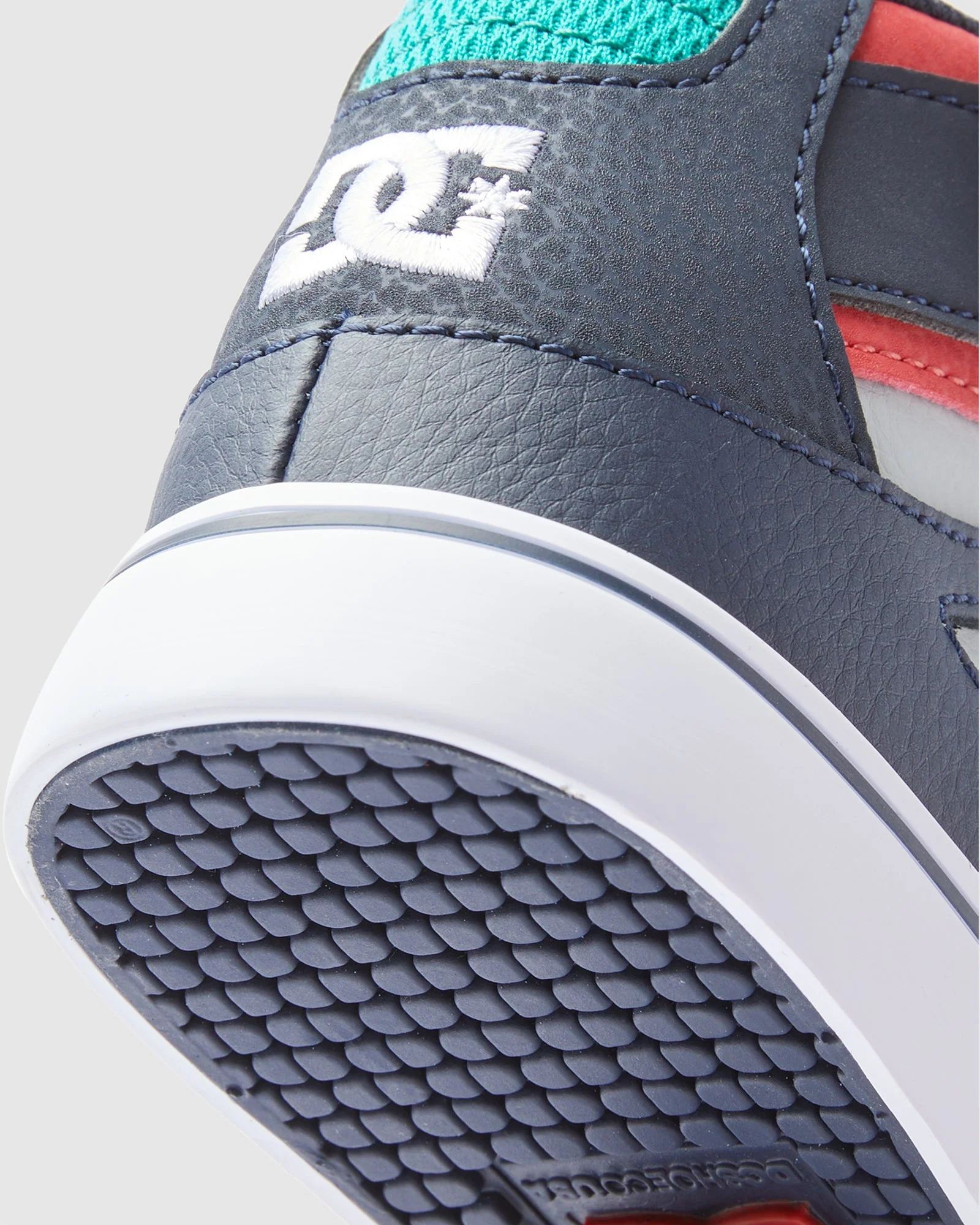 Kids 4-16 Pure High-Top Ev Shoes - Image 4