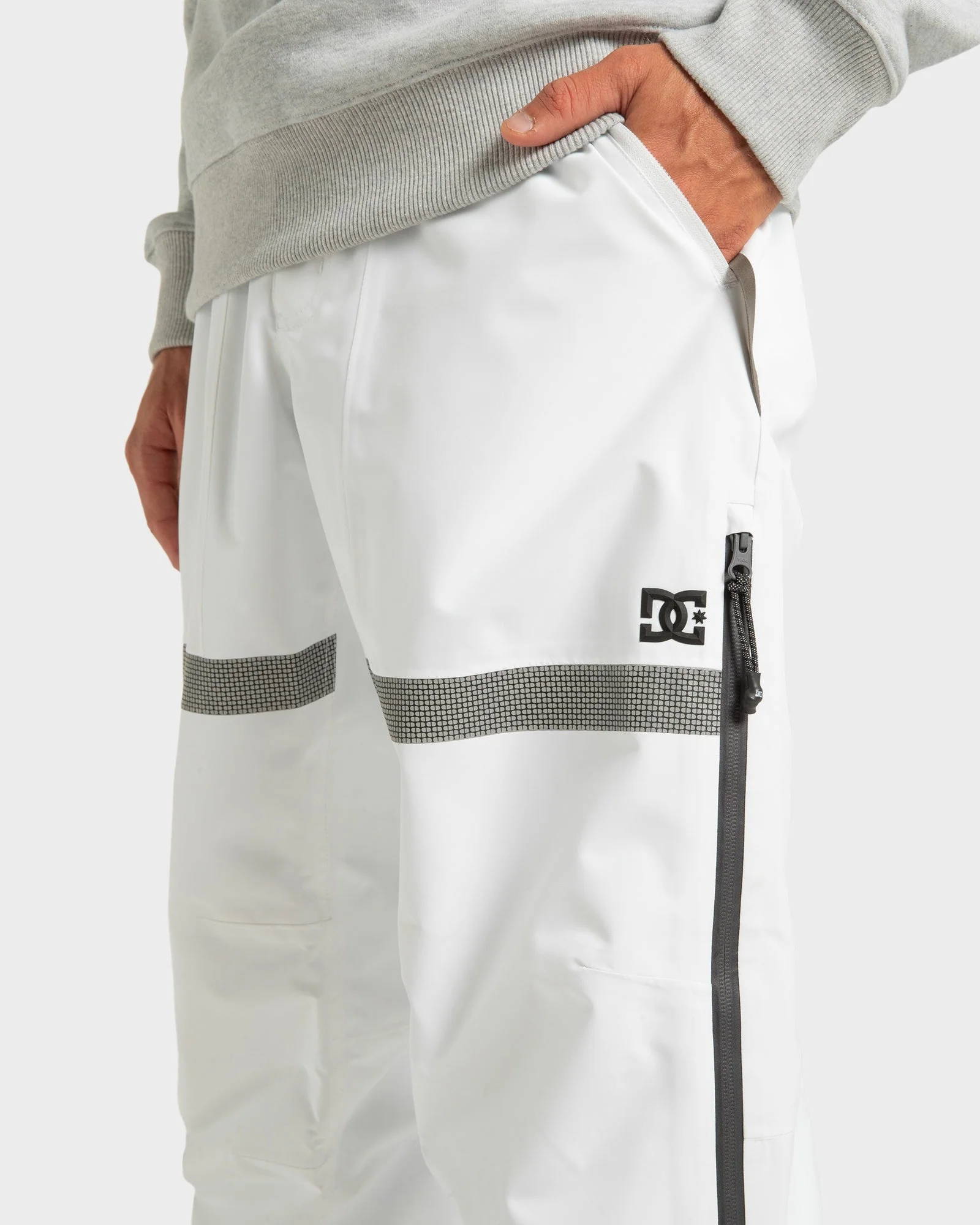 Mens Squadron 30K Snow Pants - Image 4