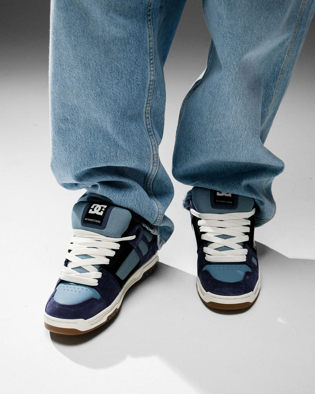 Mens Stag Sneakers - Image 3